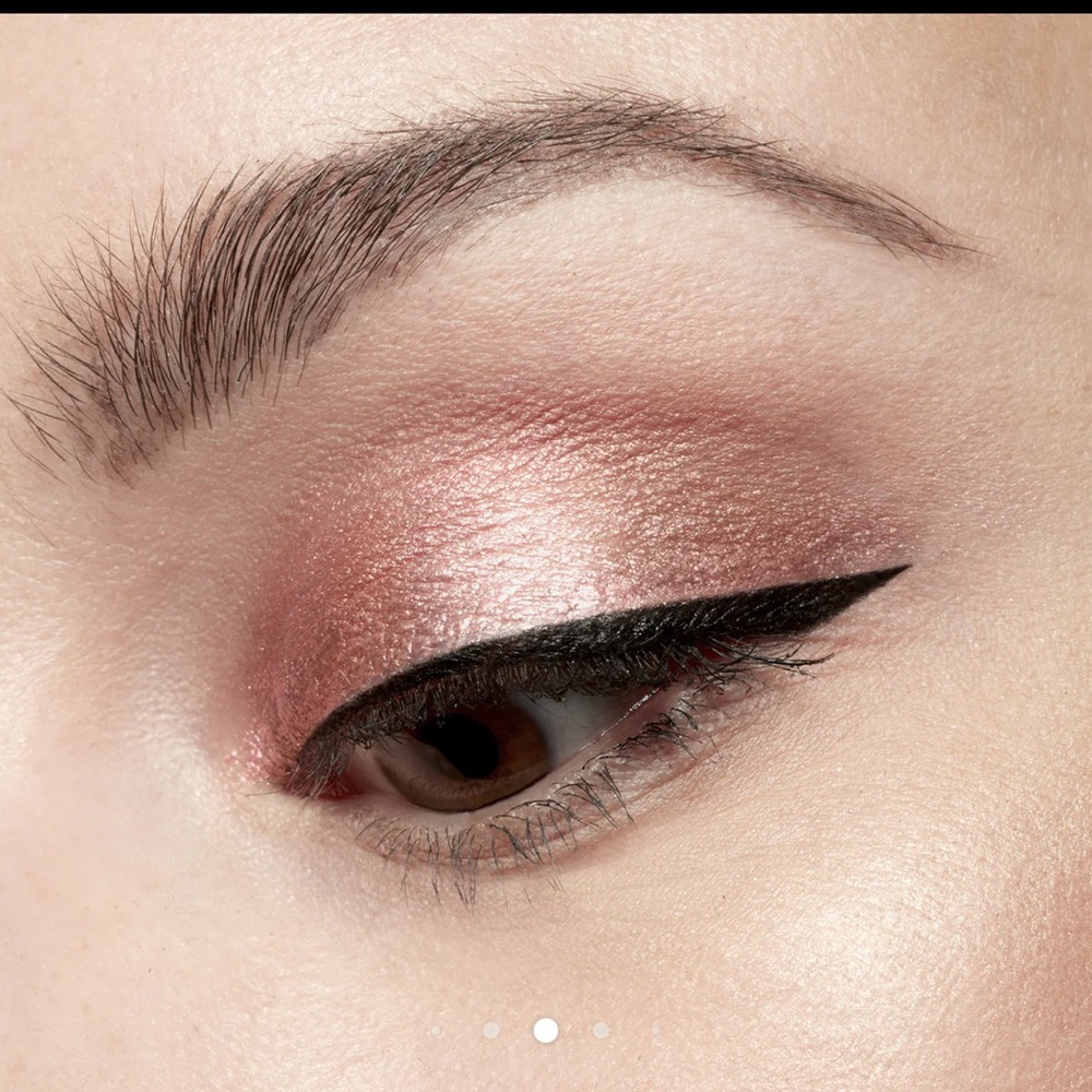 NEW Stila shimmer and glow liquid eyeshadow - Picture 4 of 7